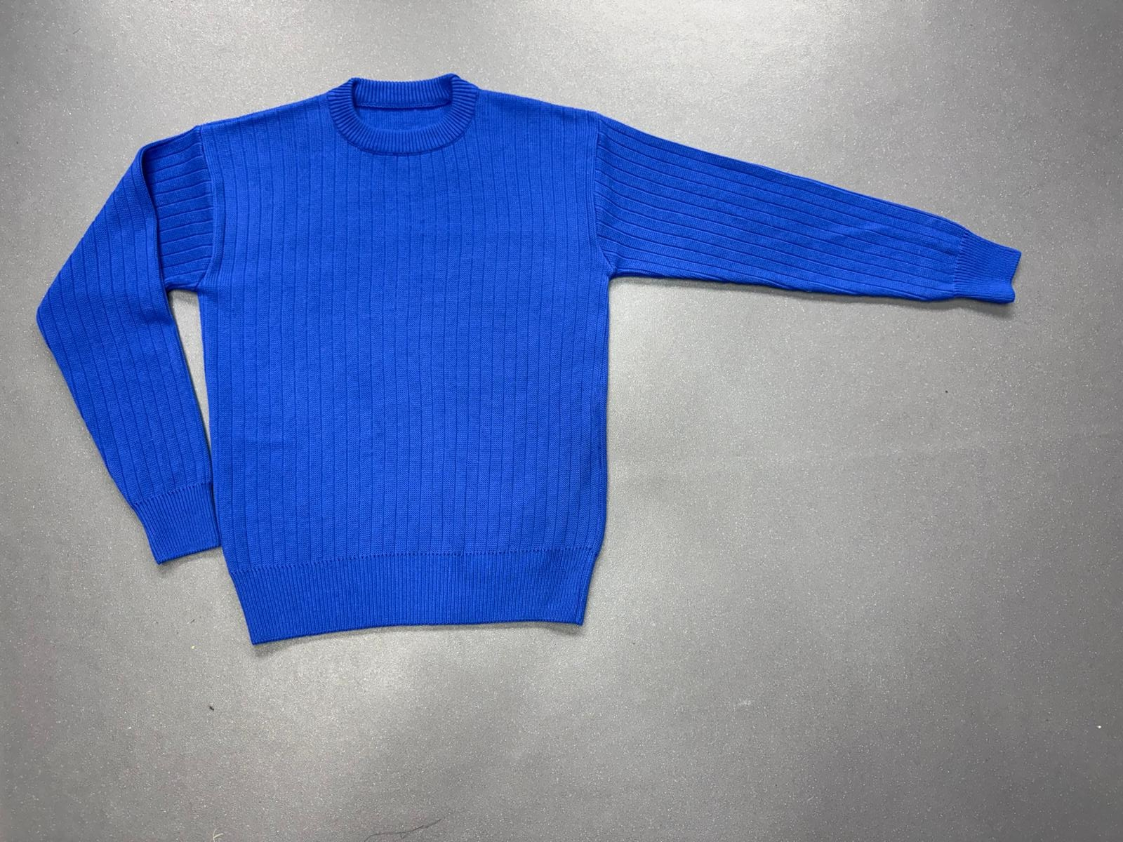 Flame-Resistant and Antistatic Pullover